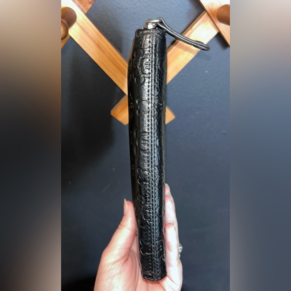 Disney Parks Loungefly Mickey and Minnie Mouse Wallet - Picture 6 of 16